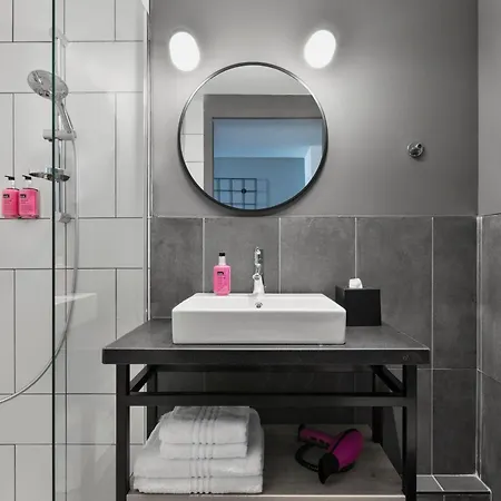 فندق Moxy 3*
